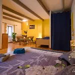 Domaine De L\'Abeale